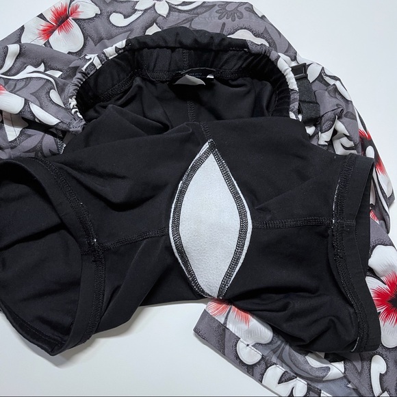 Terry Precision Cycling skort, gray floral print - Picture 5 of 11